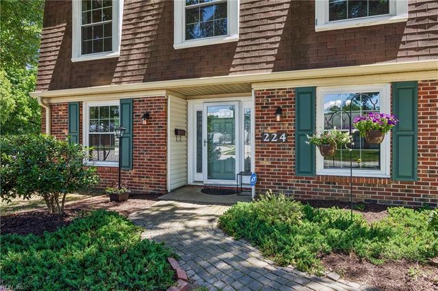 224 Dublin CT, Newport News, VA 23601