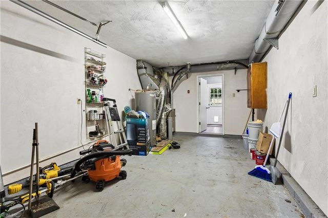 224 Dublin CT, Newport News, VA 23601