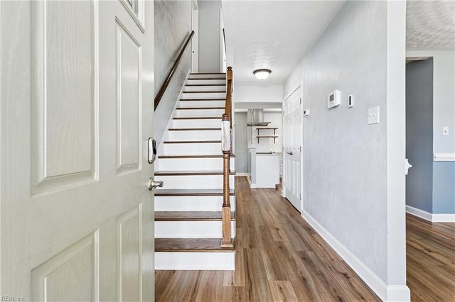224 Dublin CT, Newport News, VA 23601