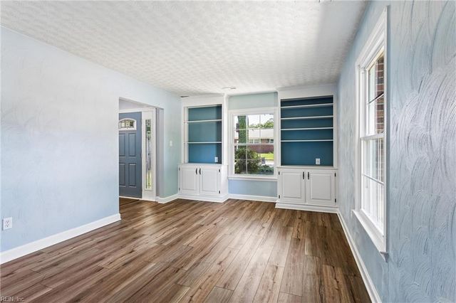 224 Dublin CT, Newport News, VA 23601