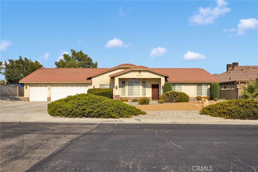 Image 1 of property listing at 16249 Crown Valley Drive, Apple Valley, CA 92307