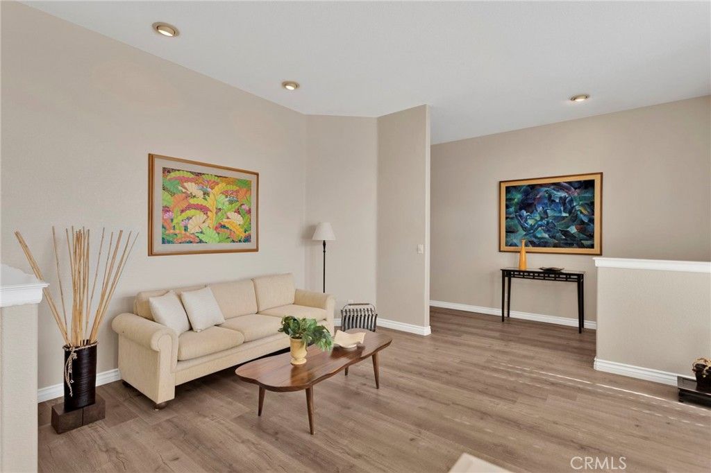 Image 11 of property listing at 16249 Crown Valley Drive, Apple Valley, CA 92307