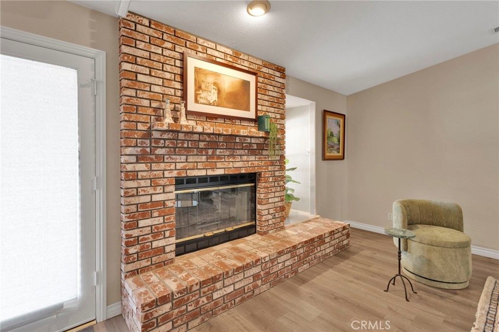Image 22 of property listing at 16249 Crown Valley Drive, Apple Valley, CA 92307