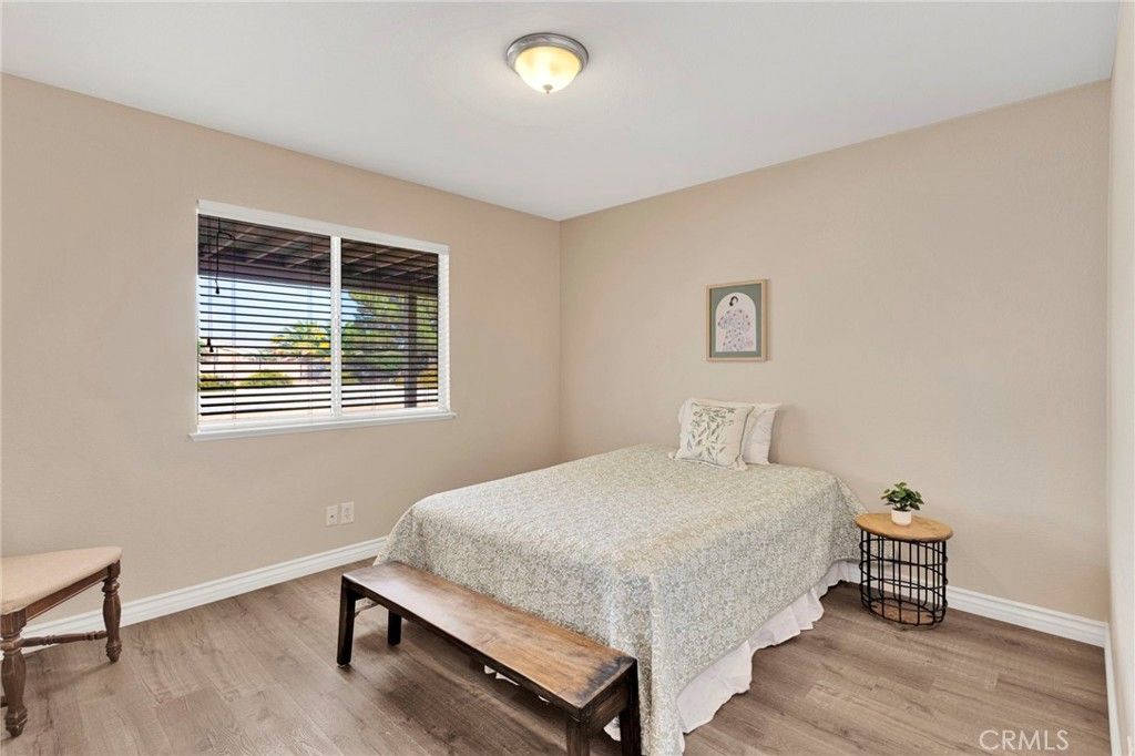 Image 39 of property listing at 16249 Crown Valley Drive, Apple Valley, CA 92307