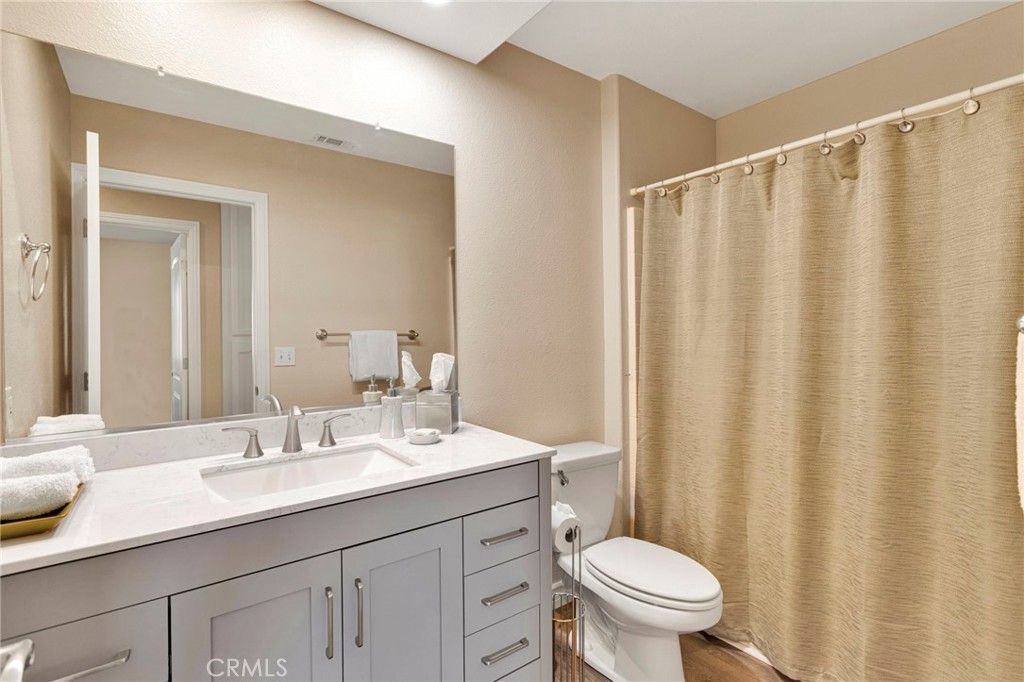 Image 41 of property listing at 16249 Crown Valley Drive, Apple Valley, CA 92307