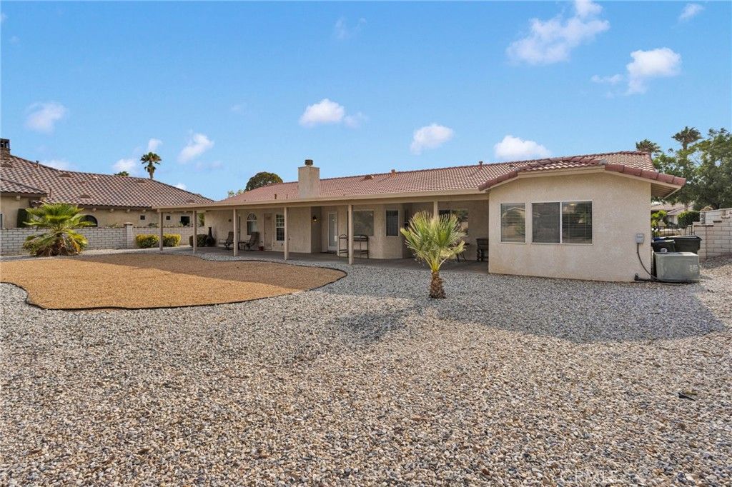 Image 47 of property listing at 16249 Crown Valley Drive, Apple Valley, CA 92307