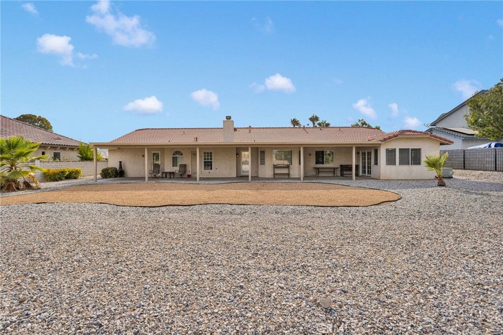 Image 48 of property listing at 16249 Crown Valley Drive, Apple Valley, CA 92307