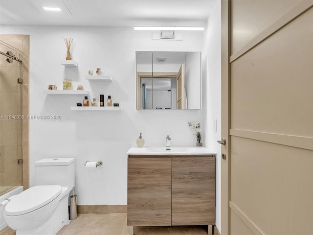 3340 NE 190th St 704, Aventura, FL 33180