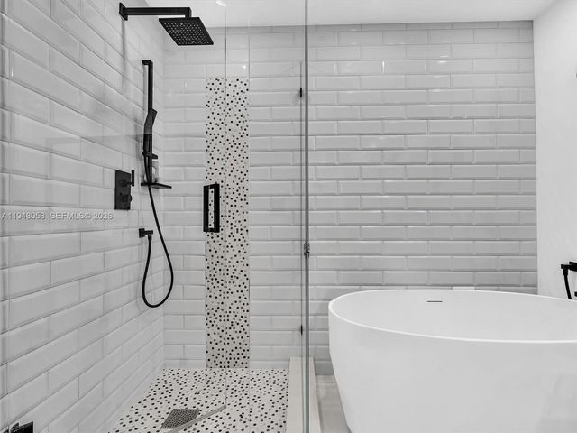 3340 NE 190th St 704, Aventura, FL 33180