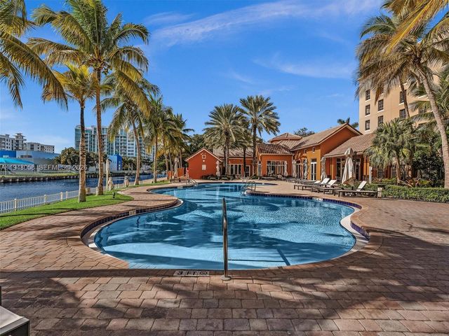 3340 NE 190th St 704, Aventura, FL 33180