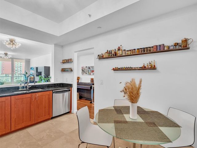 3340 NE 190th St 704, Aventura, FL 33180