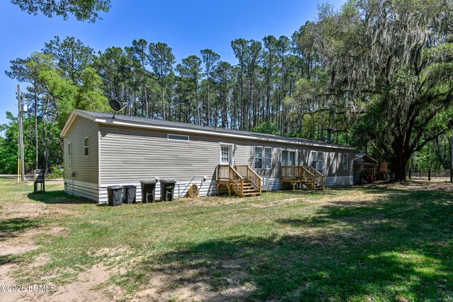 152 Dr Martin Luther King Drive, St. Helena Island, SC 29920