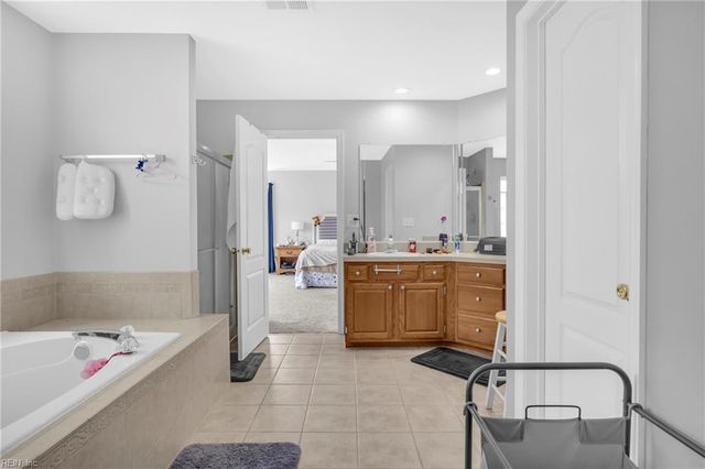 3501 Maxim CT, Chesapeake, VA 23323