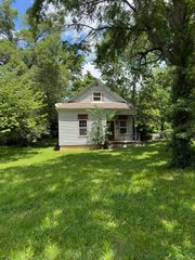 2901 West Grand Street, Springfield, MO 65802