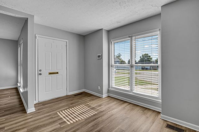 326 Nesbitt Ln, Madison, TN 37115