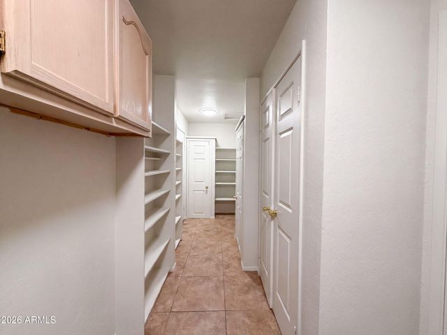 10701 W CAMPBELL Avenue, Phoenix, AZ 85037