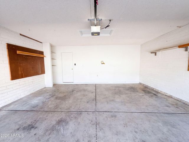 10701 W CAMPBELL Avenue, Phoenix, AZ 85037