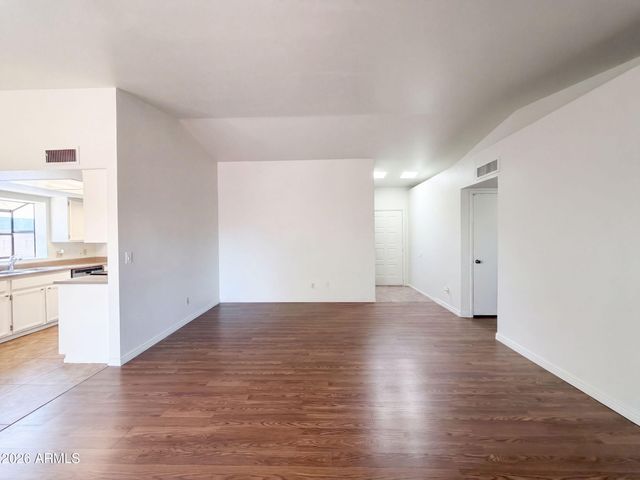 10701 W CAMPBELL Avenue, Phoenix, AZ 85037
