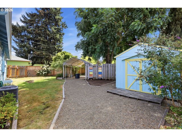 637 TINAMOU Ln, Springfield, OR 97477