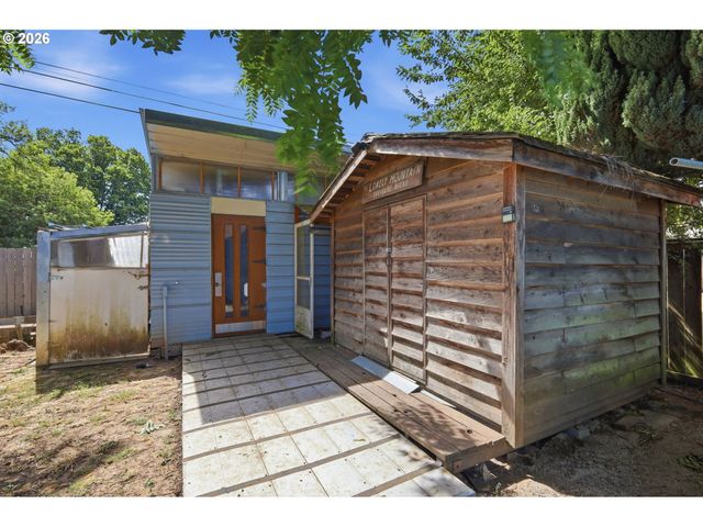 637 TINAMOU Ln, Springfield, OR 97477