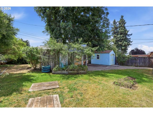 637 TINAMOU Ln, Springfield, OR 97477