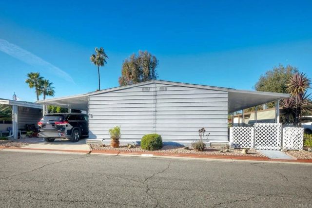 2250 N Broadway 31, Escondido, CA 92026