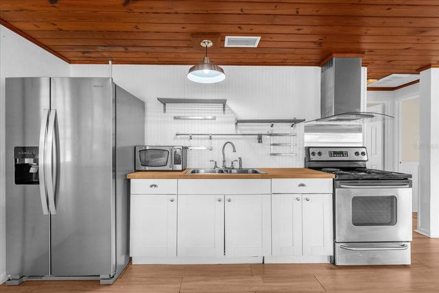 3718 ADELL ROAD, Lake Wales, FL 33898