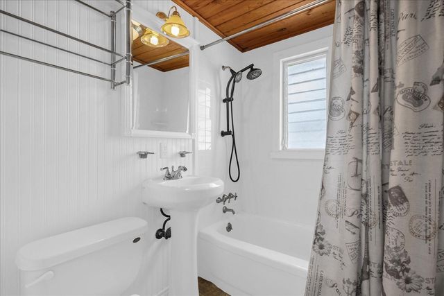 3718 ADELL ROAD, Lake Wales, FL 33898