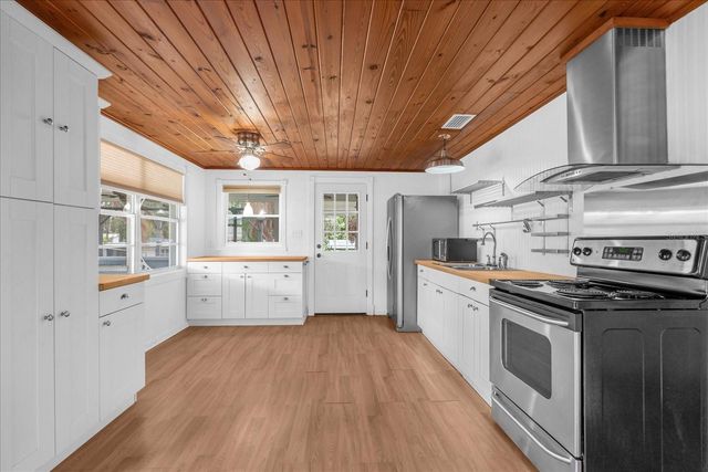 3718 ADELL ROAD, Lake Wales, FL 33898