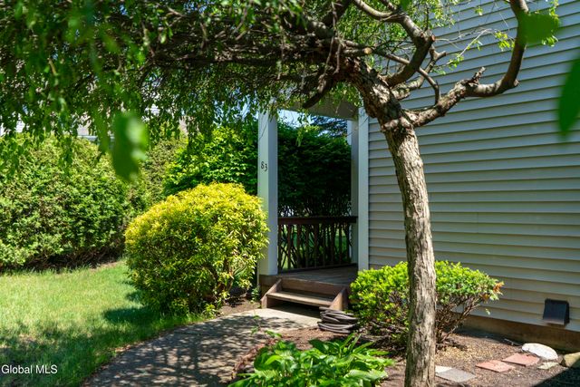 83 Pepper Lane, Saratoga Springs, NY 12866