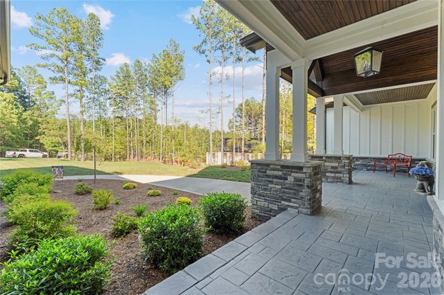 154 Emerald Creek Drive, Troutman, NC 28166