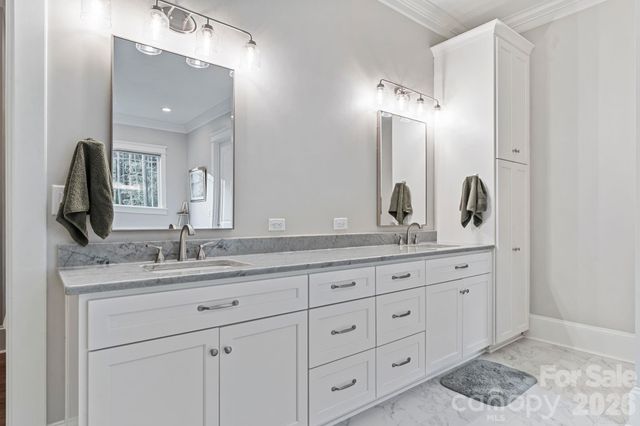 154 Emerald Creek Drive, Troutman, NC 28166