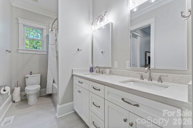 154 Emerald Creek Drive, Troutman, NC 28166