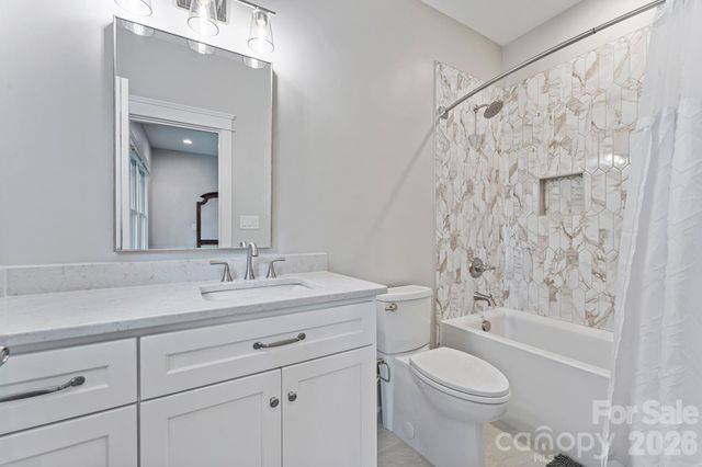 154 Emerald Creek Drive, Troutman, NC 28166
