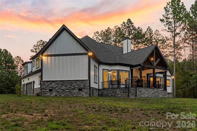 154 Emerald Creek Drive, Troutman, NC 28166