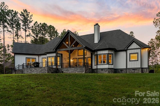 154 Emerald Creek Drive, Troutman, NC 28166