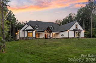 154 Emerald Creek Drive, Troutman, NC 28166
