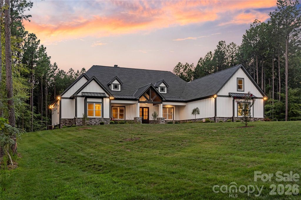 154 Emerald Creek Drive, Troutman, NC 28166