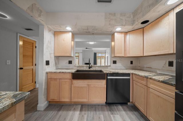 1733 SE 27TH LOOP, Ocala, FL 34471