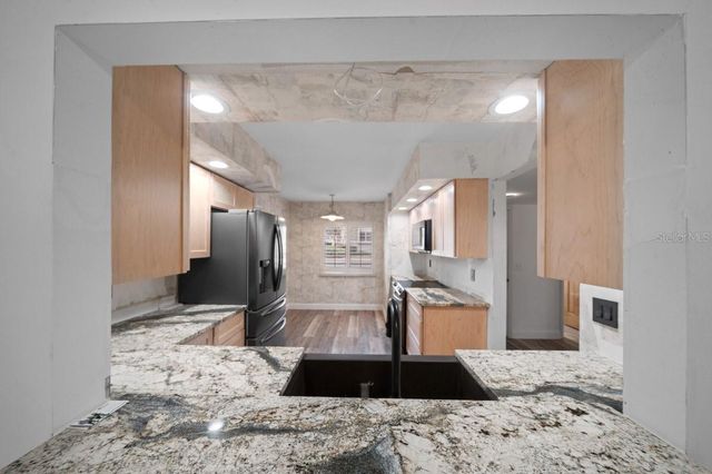 1733 SE 27TH LOOP, Ocala, FL 34471