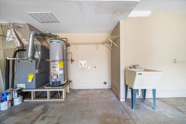 1733 SE 27TH LOOP, Ocala, FL 34471