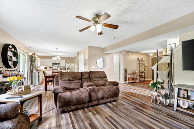 7643 Pipestone Drive, Indianapolis, IN 46217