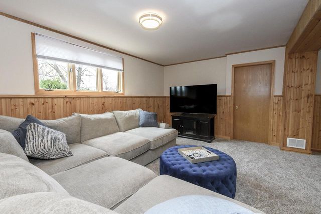W217N9748 White Horse DRIVE, Colgate, WI 53017