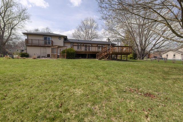 W217N9748 White Horse DRIVE, Colgate, WI 53017