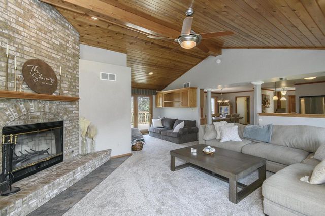 W217N9748 White Horse DRIVE, Colgate, WI 53017