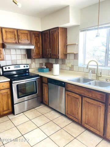 5025 N Placita Cholula, Tucson, AZ 85718