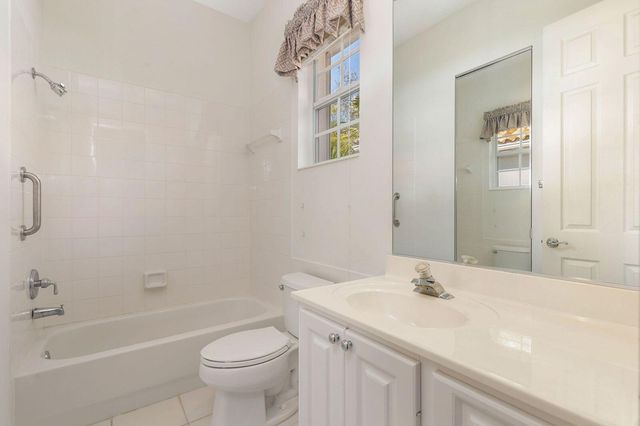 1910 Breakers Pointe Way, West Palm Beach, FL 33411