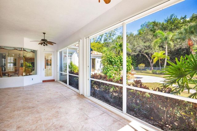 1910 Breakers Pointe Way, West Palm Beach, FL 33411