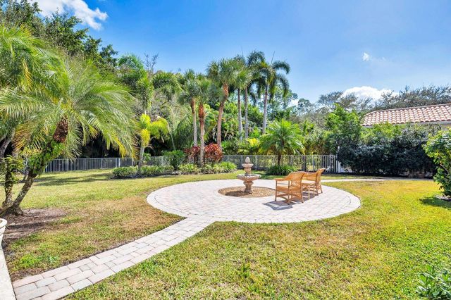 1910 Breakers Pointe Way, West Palm Beach, FL 33411