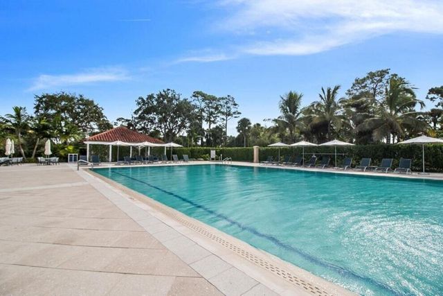 1910 Breakers Pointe Way, West Palm Beach, FL 33411